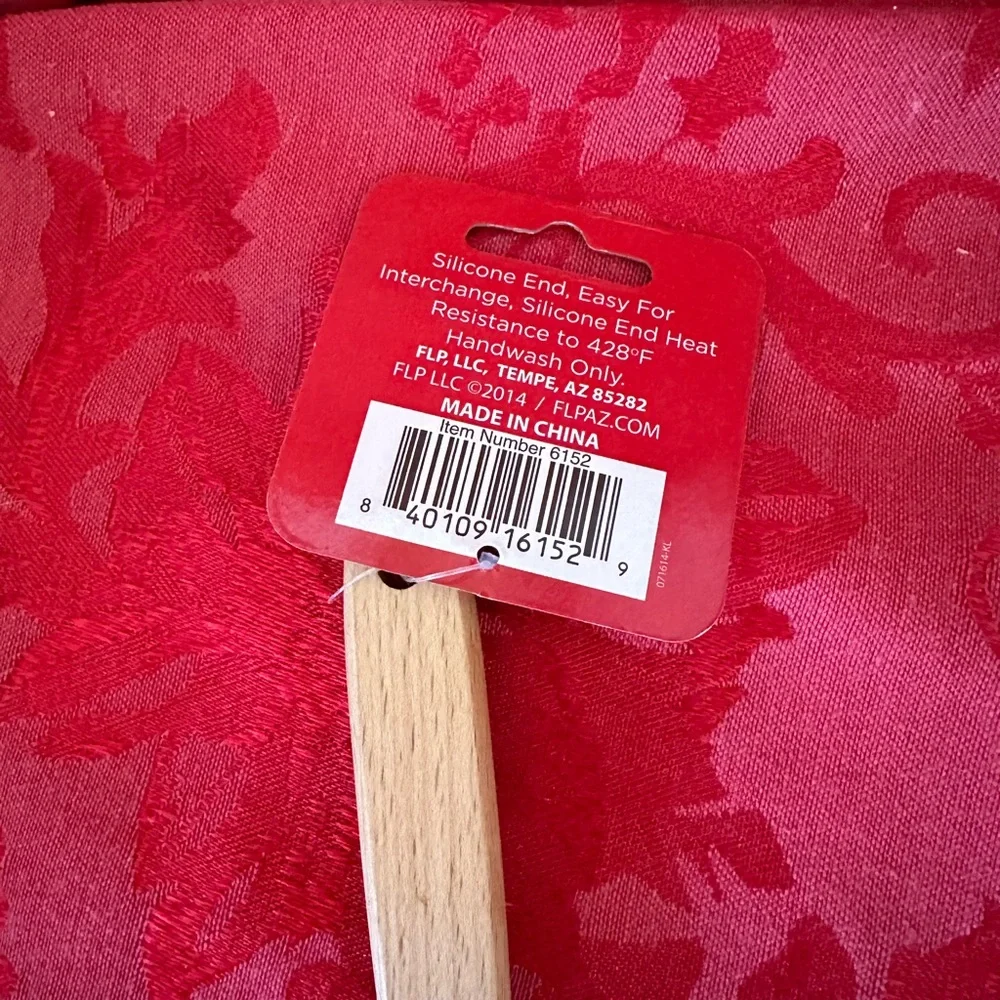 ☀️ 3/$10 Gingerbread Man durable silicone wood handle spatula (see description)